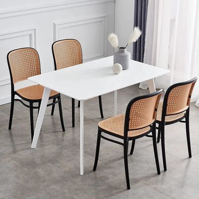 Stapelbare rotan eetkamer Plastic stoelen Plastic buiten eetstoelen Voor banketten